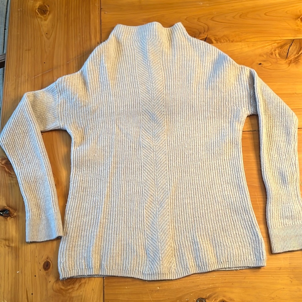 Rachel Zoe women’s M cable knit sweater